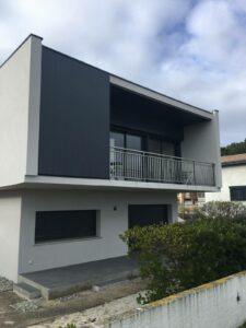 Réalisation d'un bardage en aluminium pour rénovation maison a Claouey